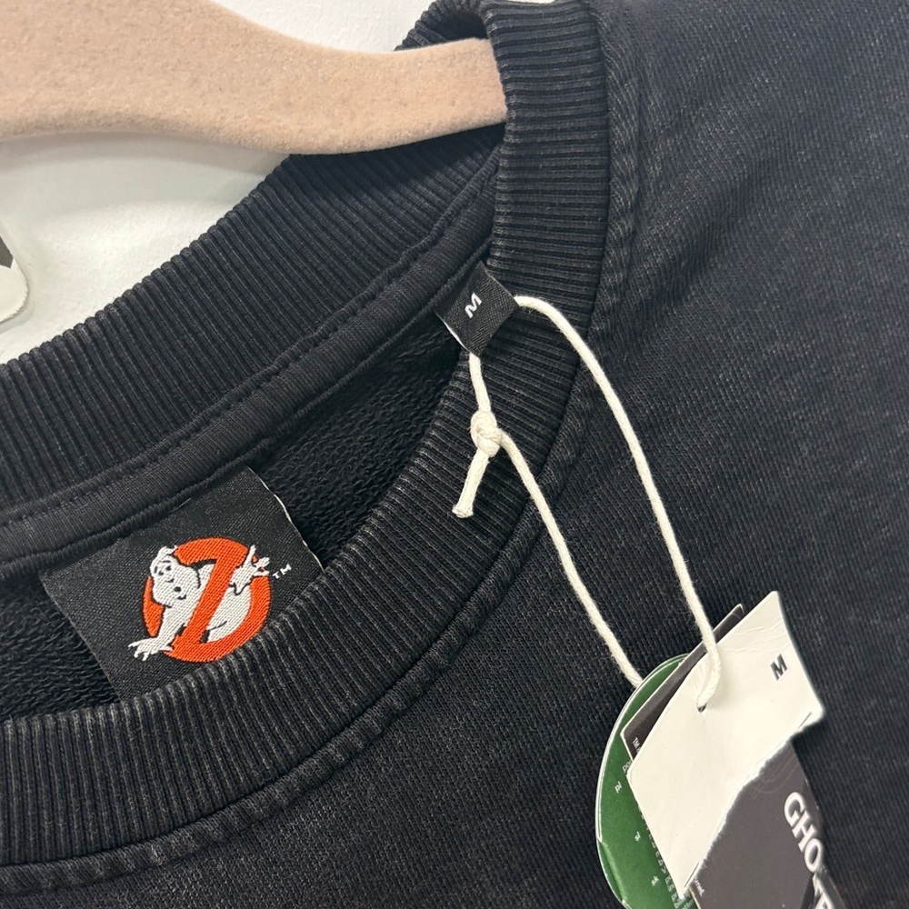MENS BLACK GHOSTBUSTERS CREWNECK SWEATER! - Picture 2 of 6
